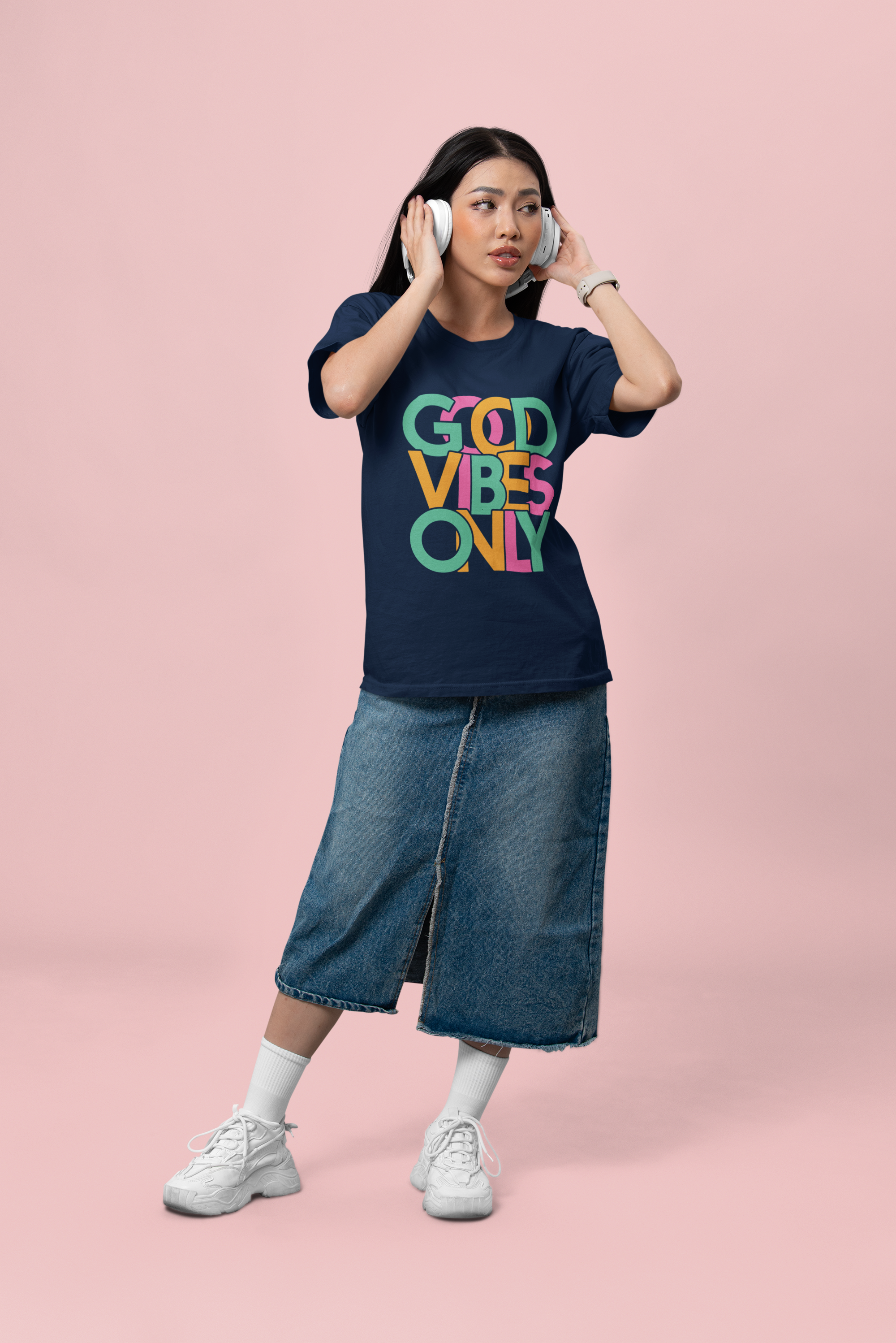 Women's Good Vibes Only Tee